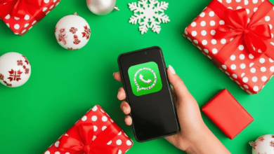 WhatsApp Holiday Stickers 2026